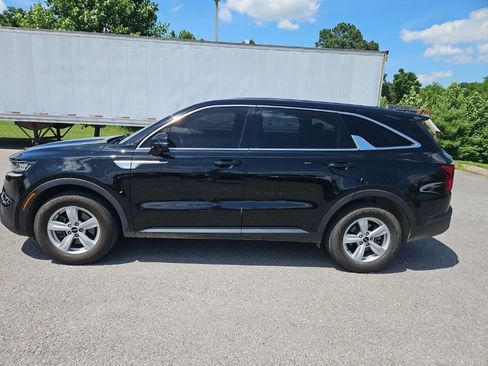 Used 2022 Kia Sorento LX FWD image 4