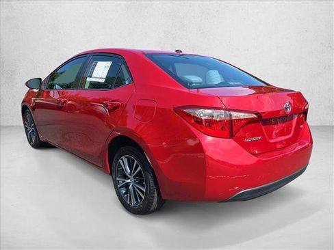 Used 2018 Toyota Corolla LE w/ LE Premium Package w/Moonroof FWD image 7