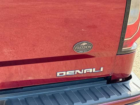 Used 2017 GMC Sierra 1500 Denali w/ Denali Ultimate Package AWD/4WD image 25