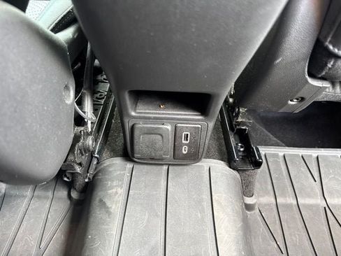 Used 2023 Buick Encore GX Essence w/ Experience Buick Package AWD/4WD image 26