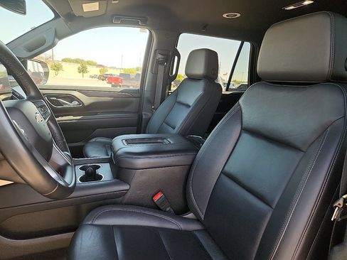 Used 2024 Chevrolet Tahoe LT RWD image 7
