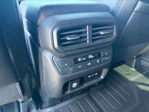 Used 2024 Honda Passport Black Edition image 32