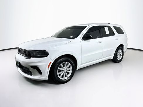 Used 2025 Dodge Durango GT RWD image 3