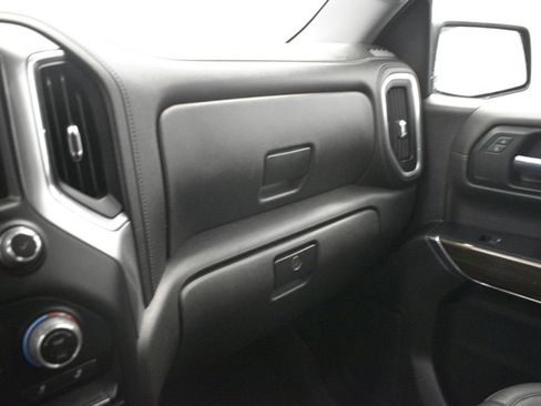 Used 2022 Chevrolet Silverado 1500 LT image 44