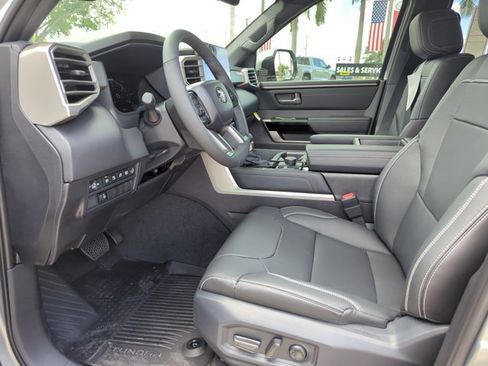 Used 2026 Toyota Tundra Limited AWD/4WD image 15