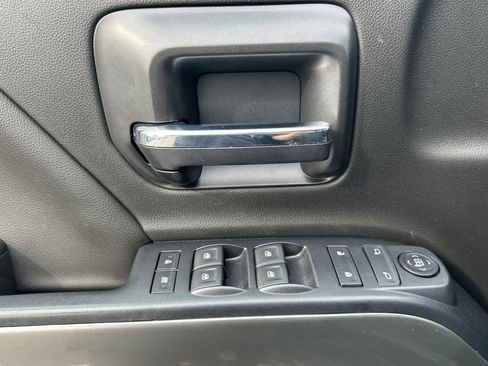 Used 2018 Chevrolet Silverado 1500 LT w/ All Star Edition image 13