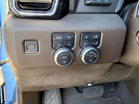Used 2024 GMC Sierra 1500 Denali AWD/4WD image 33