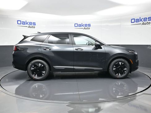 New 2026 Kia Sportage LX image 9