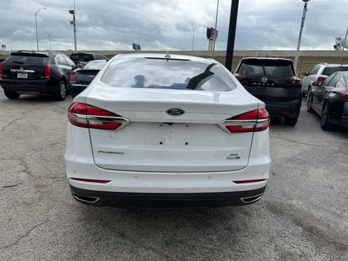 Used 2020 Ford Fusion SE AWD/4WD image 4