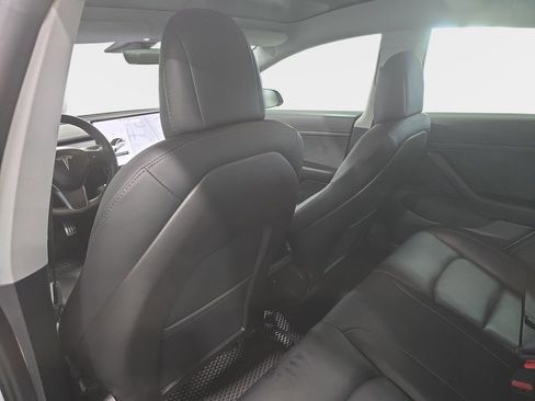 Used 2020 Tesla Model 3 RWD image 11