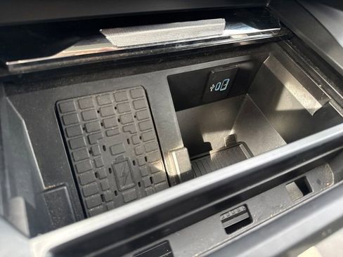 Used 2024 Ford F350 Lariat w/ Lariat Ultimate Package image 35