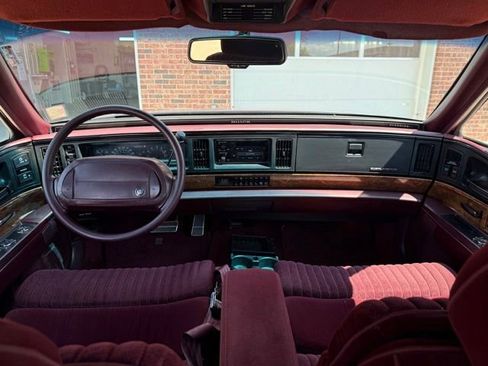 Used 1993 Buick Park Avenue FWD image 26