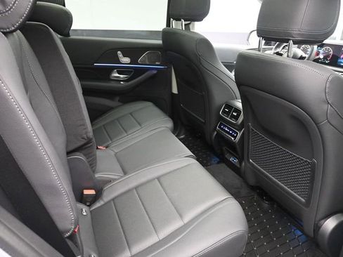 Used 2026 Mercedes-Benz GLS 450 4MATIC image 28