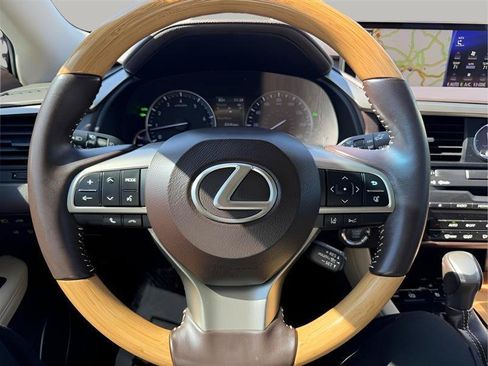 Used 2019 Lexus RX 350L FWD image 46