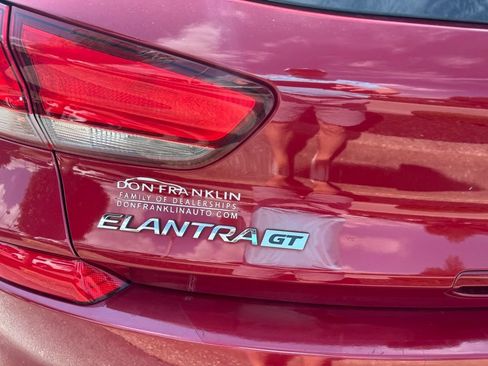 Used 2018 Hyundai Elantra GT FWD image 5