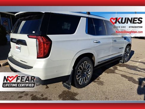 Used 2023 GMC Yukon Denali Ultimate w/ LPO, Floor Liner Package image 10