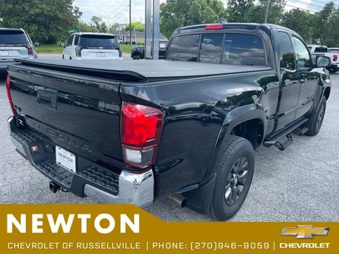 Used 2022 Toyota Tacoma SR5 w/ SR5 Appearance Package (SM) AWD/4WD image 33