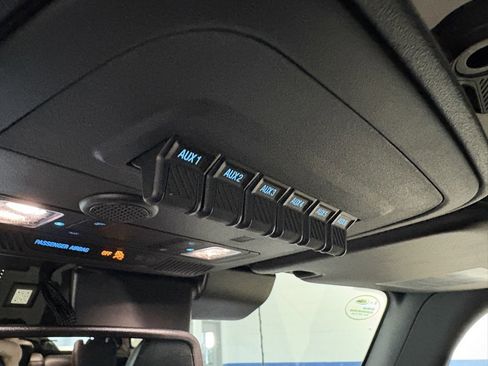 New 2025 Ford Bronco Raptor image 21