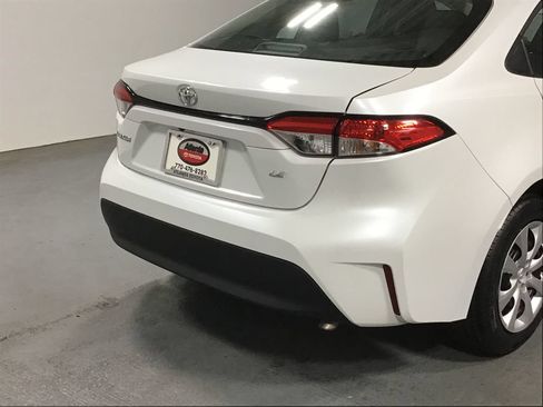 Certified 2024 Toyota Corolla LE FWD image 9