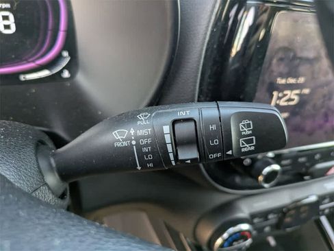 Used 2024 Kia Soul EX image 24