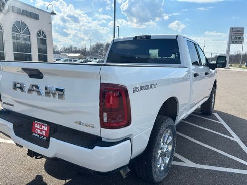 New 2026 RAM 2500 Big Horn AWD/4WD image 9