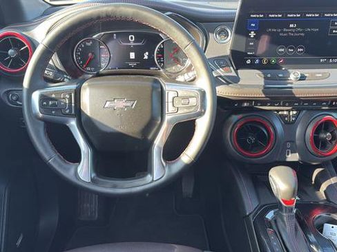 Used 2025 Chevrolet Blazer RS image 17