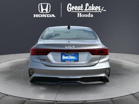 Used 2023 Kia Forte LXS FWD image 5