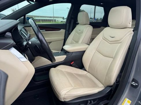 Used 2019 Cadillac XT5 Premium Luxury FWD image 23