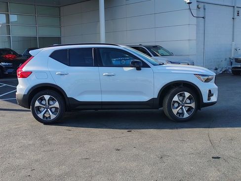 New 2026 Volvo XC40 B5 Plus w/ Climate Package image 2