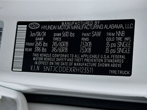 Used 2024 Hyundai Santa Cruz SEL w/ Activity Package image 12