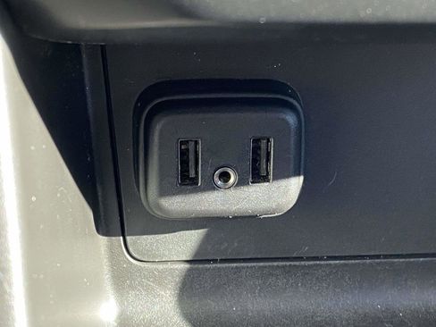 Used 2022 Chevrolet Colorado W/T w/ Custom Special Edition image 36