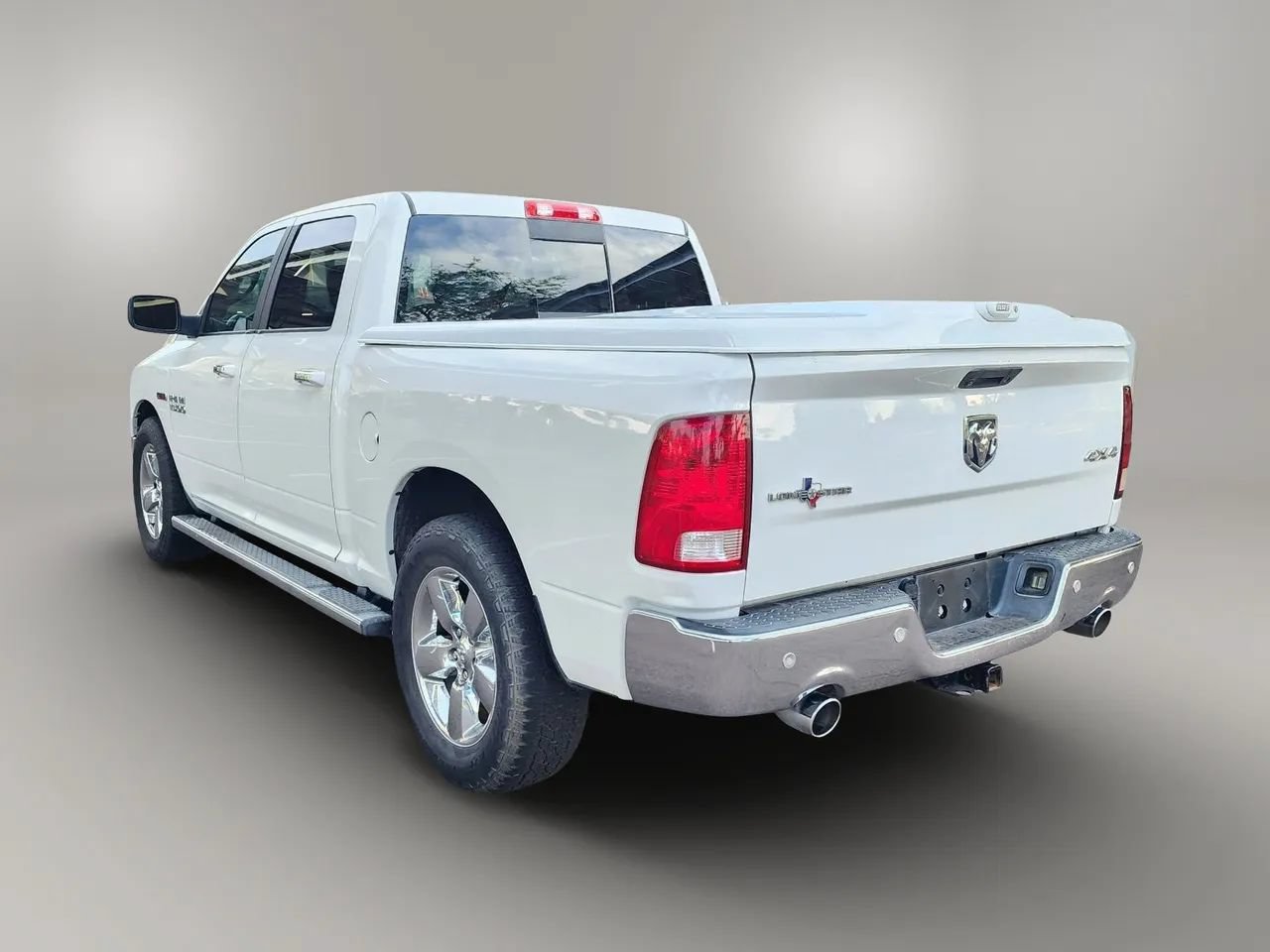 Used 2015 RAM 1500 Lone Star AWD/4WD image 2