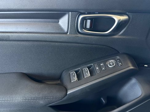 Certified 2025 Honda Civic Sport image 11