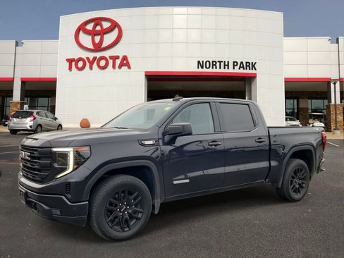 Used 2024 GMC Sierra 1500 Elevation w/ X31 Off-Road Package AWD/4WD image 1