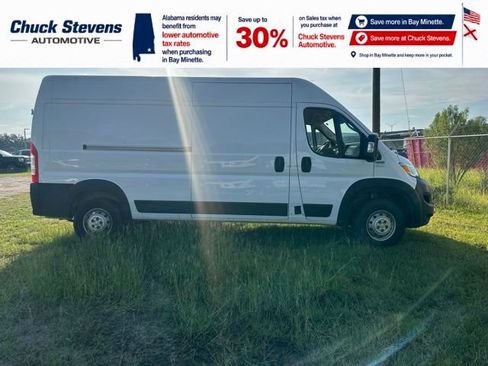 Used 2023 RAM ProMaster 2500 FWD image 3