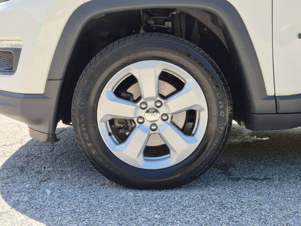 Used 2018 Jeep Compass Latitude w/ Popular Equipment Group AWD/4WD image 27