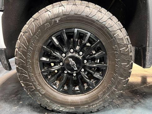 Used 2023 Chevrolet Silverado 3500 LTZ w/ LTZ Plus Package image 24