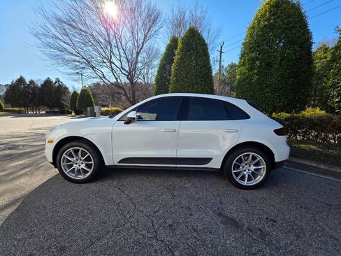 Used 2017 Porsche Macan image 2
