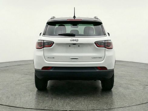 Used 2025 Jeep Compass Trailhawk AWD/4WD image 7