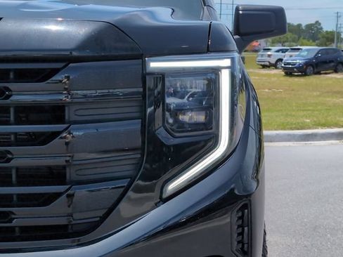 Used 2024 GMC Sierra 1500 Elevation AWD/4WD image 12