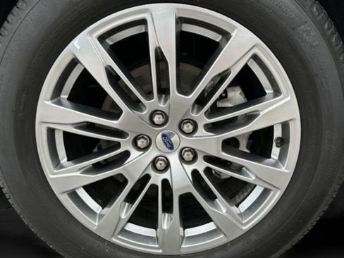 Used 2025 Ford Explorer Platinum RWD image 32