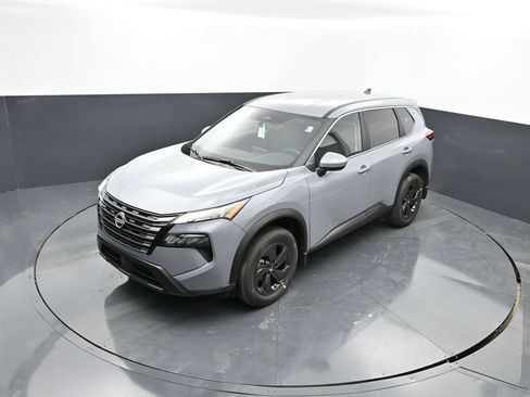 New 2026 Nissan Rogue SV w/ Cold Weather Package AWD/4WD image 24