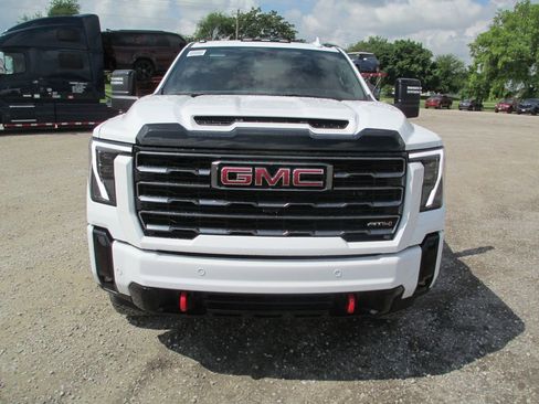 New 2026 GMC Sierra 2500 AT4 AWD/4WD image 11