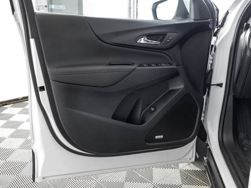 Used 2022 Chevrolet Equinox RS w/ RS Leather Package FWD image 36