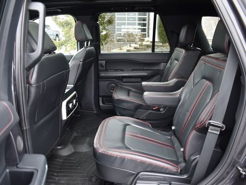 Used 2022 Ford Expedition Limited w/ Equipment Group 304A image 6