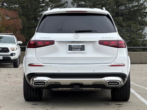 New 2026 Mercedes-Benz Maybach GLS 600 4MATIC image 9