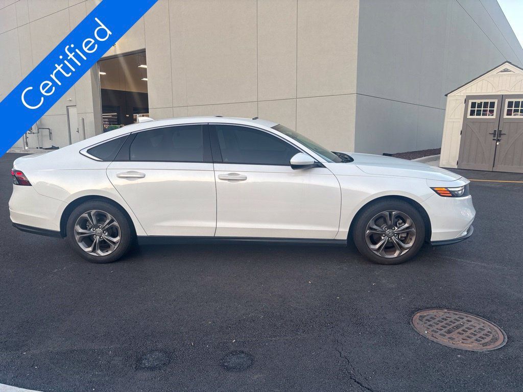 Used 2024 Honda Accord EX image 4