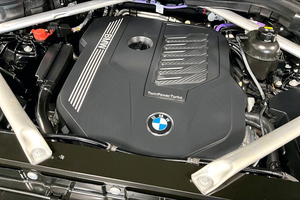 Used 2023 BMW X5 xDrive40i AWD/4WD image 31