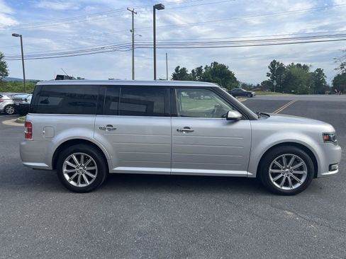 Used 2019 Ford Flex Limited FWD image 5
