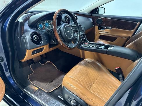 Used 2017 Jaguar XJ L Portfolio AWD/4WD image 28